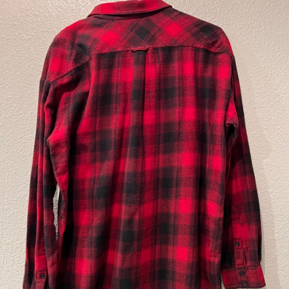 Red flannel - Picture 3 of 3